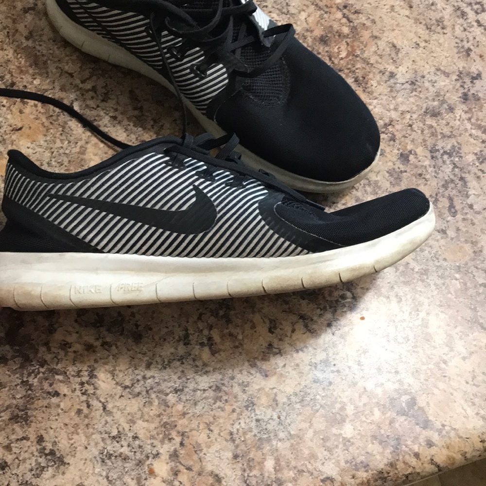 Nike free runs